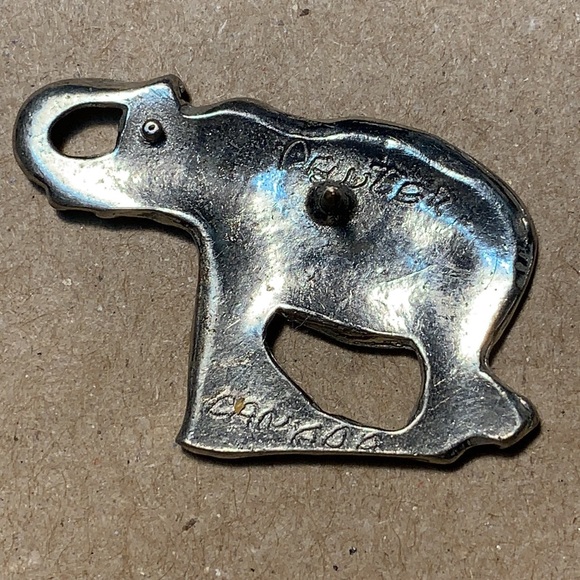 vintage pewter elephant lapel pin brooch . Made in Canada ๐จ๐ฆ unisex - Picture 3 of 8